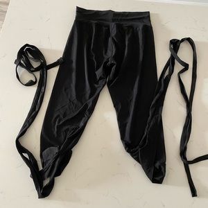 Shen Lace up calves Barre leggings